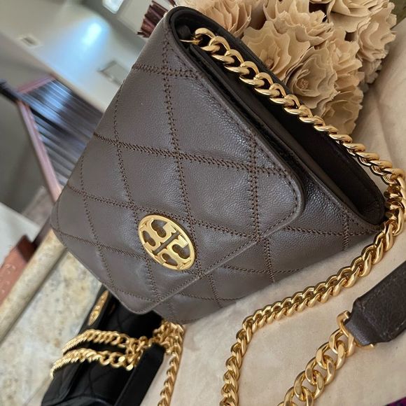 New ❤️‍🔥 Tory Burch Willa chain wallet crossbody - Picture 1 of 11